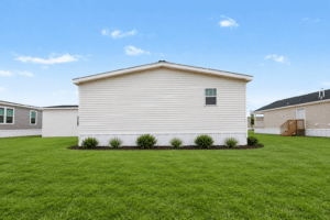 Photo 10 of the manufactured home for sale at 4160 Shalimar Dr in Allendale, MI