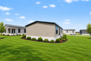 Photo 11 of the manufactured home for sale at 4188 Shalimar Dr in Allendale, MI