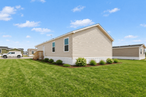 Photo 10 of the manufactured home for sale at 4152 Shalimar Dr in Allendale, MI