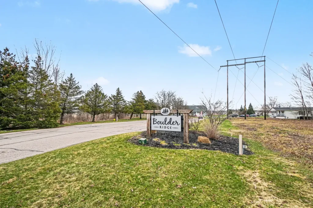 Boulder Ridge entrance sign at the manufactured home community in Allendale, MI