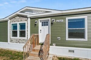 Photo 2 of the manufactured home for sale at 4269 Shalimar Drive in Allendale, MI